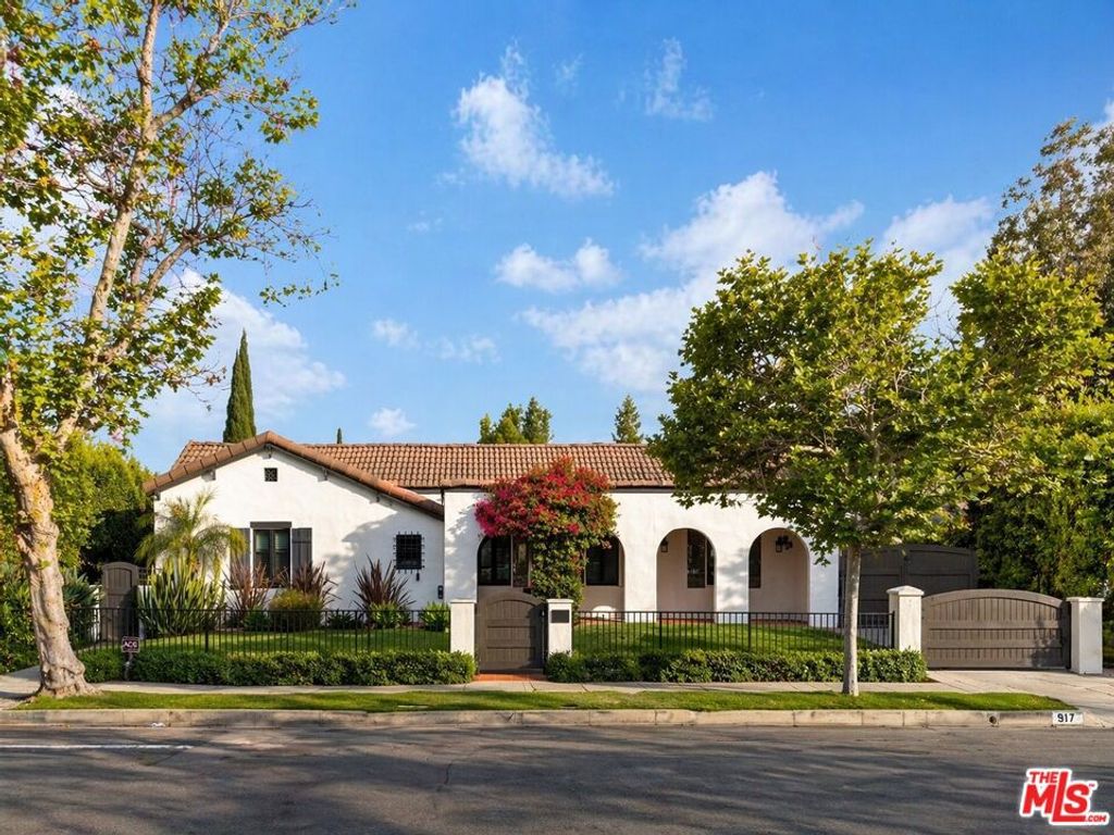 917 S Ridgeley Drive, Los Angeles, CA 90036