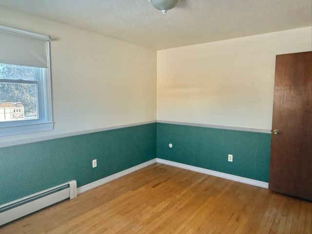 101 Honeyman Avenue, Middletown, RI 02842