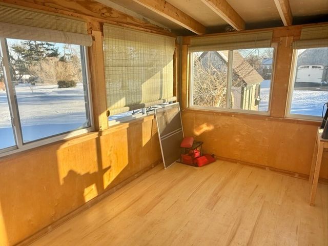 101 Honeyman Avenue, Middletown, RI 02842