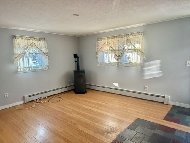 101 Honeyman Avenue, Middletown, RI 02842