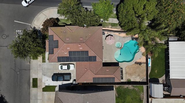 2201 Mustang Dr, Oakdale, CA 95361