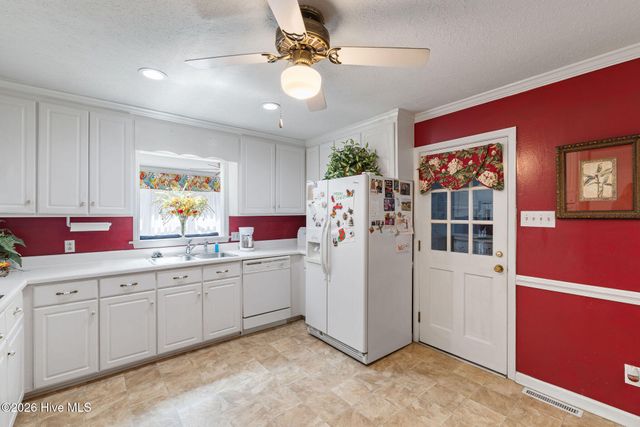 1925 Pinemont Circle, Goldsboro, NC 27534