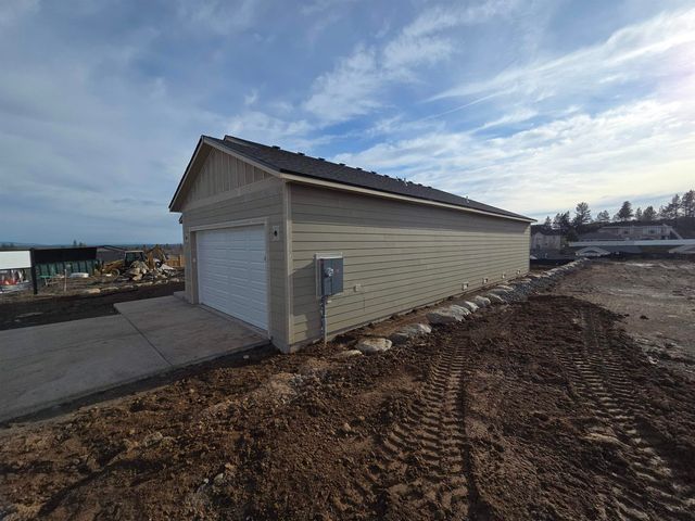 1024 Steptoe View Ln, Cheney, WA 99004