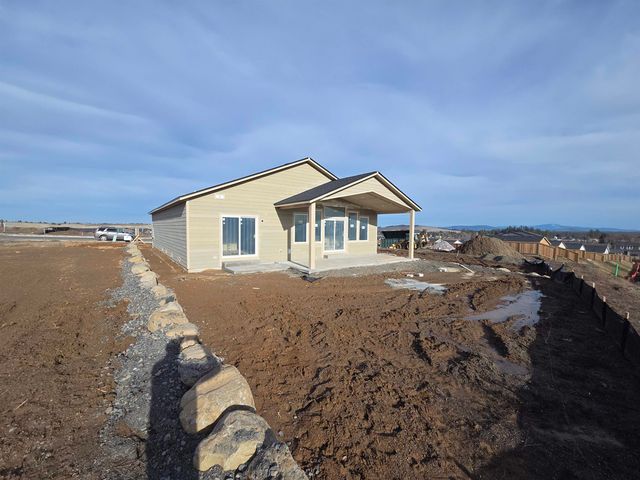 1024 Steptoe View Ln, Cheney, WA 99004