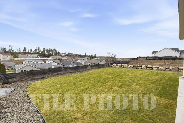 1024 Steptoe View Ln, Cheney, WA 99004