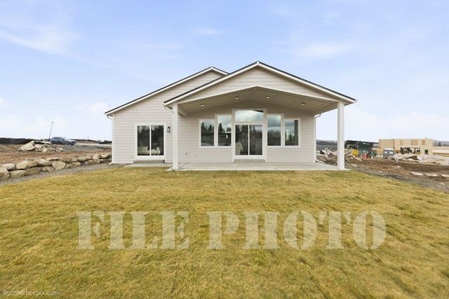 1024 Steptoe View Ln, Cheney, WA 99004