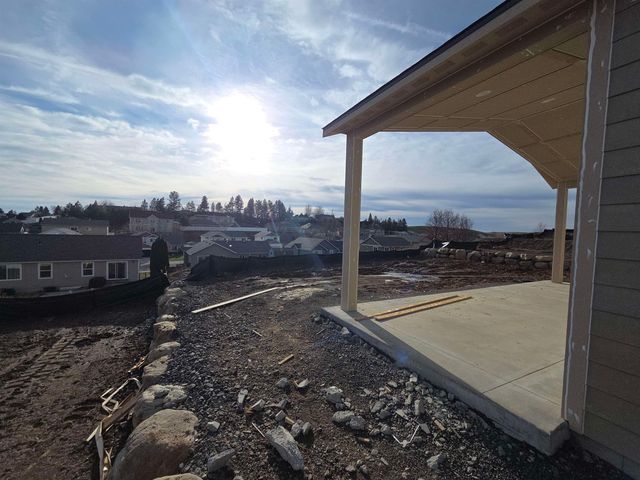 1024 Steptoe View Ln, Cheney, WA 99004