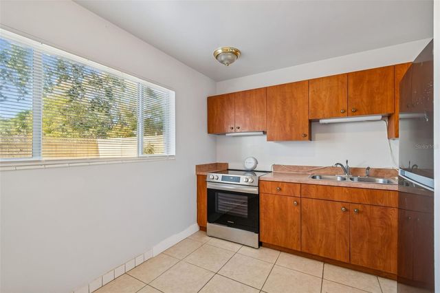 5409 S LOIS AVENUE, Tampa, FL 33611