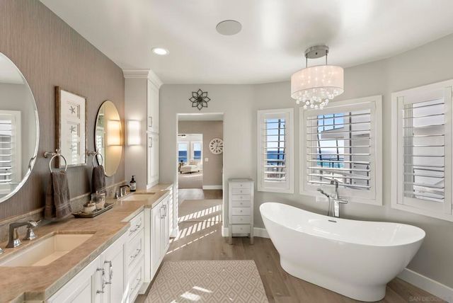 506 S Pacific, Oceanside, CA 92054