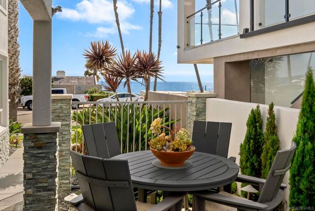 506 S Pacific, Oceanside, CA 92054