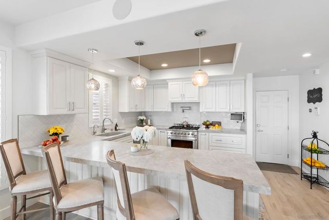 506 S Pacific, Oceanside, CA 92054