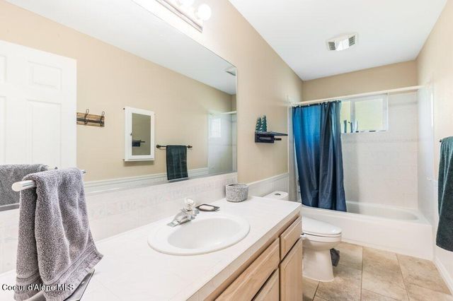 12245 N Friar DR, Hayden, ID 83835
