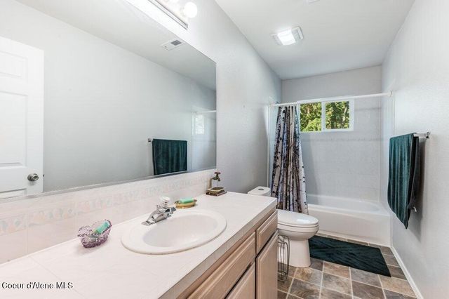12245 N Friar DR, Hayden, ID 83835