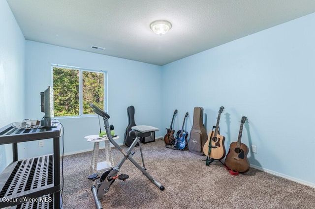 12245 N Friar DR, Hayden, ID 83835