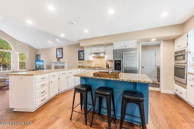 12245 N Friar DR, Hayden, ID 83835