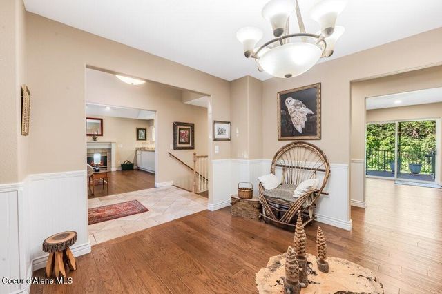 12245 N Friar DR, Hayden, ID 83835