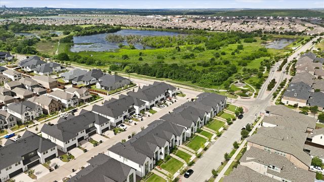 1416 Birds Fort Trail, Arlington, TX 76005