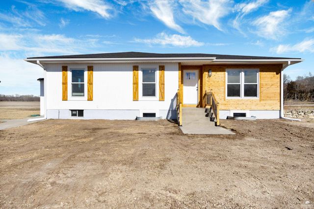 7846 Lyon Creek Road, Junction City, KS 66441