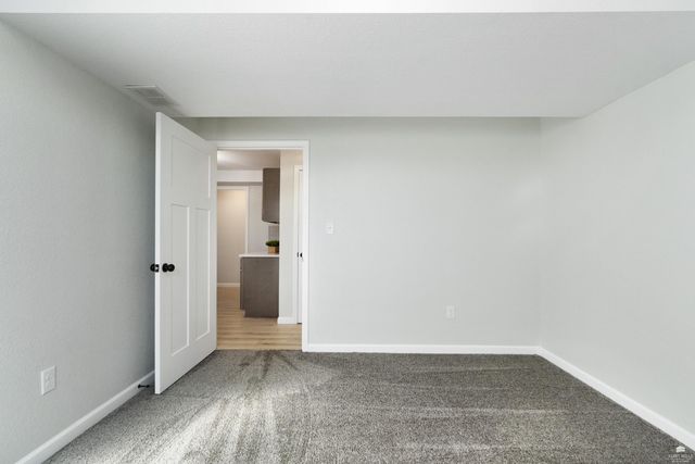 7846 Lyon Creek Road, Junction City, KS 66441