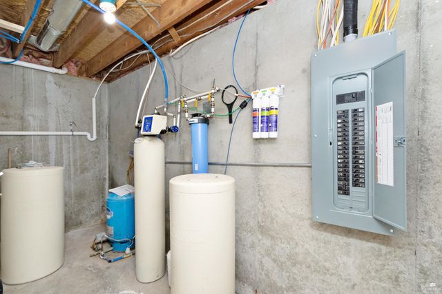 7846 Lyon Creek Road, Junction City, KS 66441