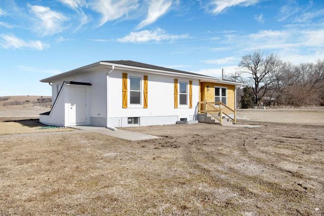 7846 Lyon Creek Road, Junction City, KS 66441
