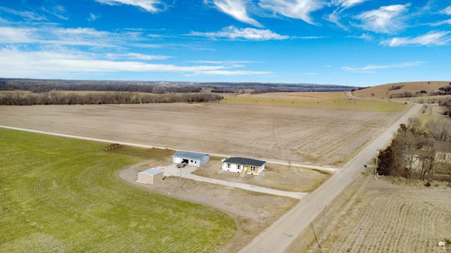 7846 Lyon Creek Road, Junction City, KS 66441