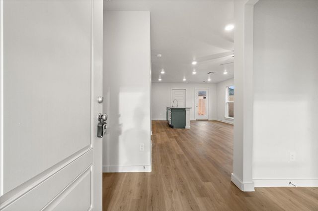 13807 Flint Avenue, Lubbock, TX 79423