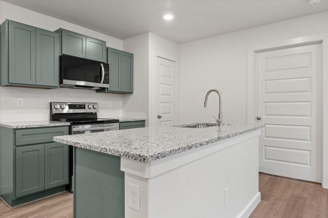 13807 Flint Avenue, Lubbock, TX 79423