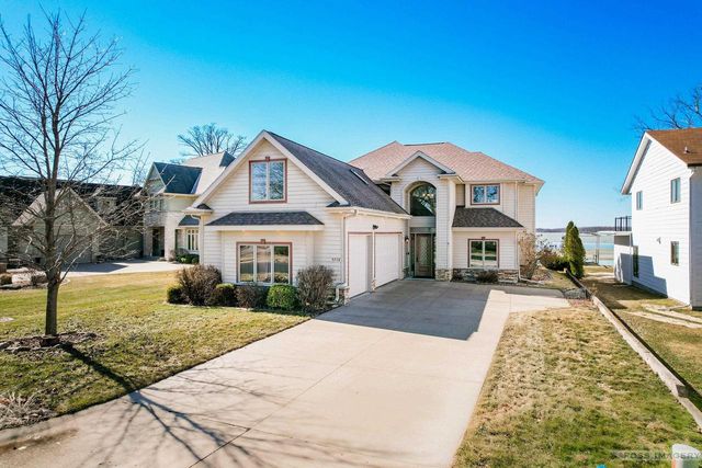 5728 Lake Edge Road, Mcfarland, WI 53558