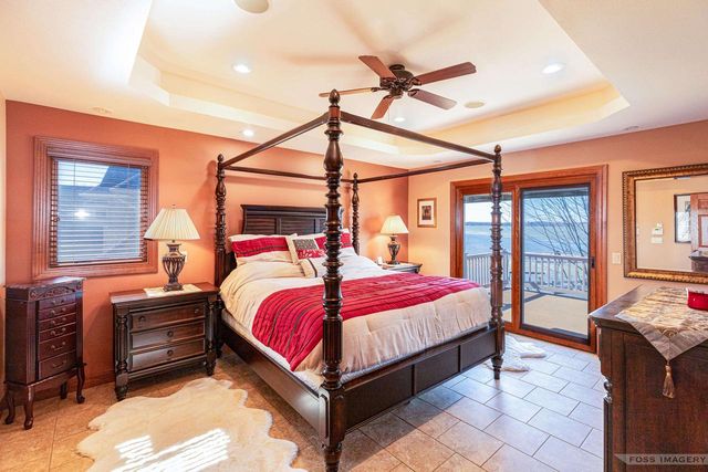 5728 Lake Edge Road, Mcfarland, WI 53558