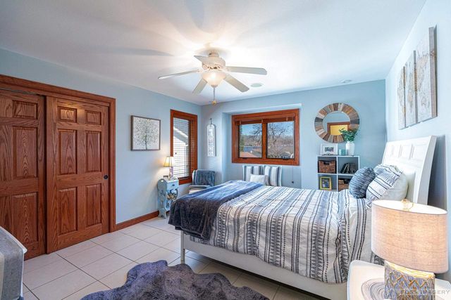 5728 Lake Edge Road, Mcfarland, WI 53558