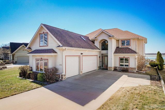 5728 Lake Edge Road, Mcfarland, WI 53558