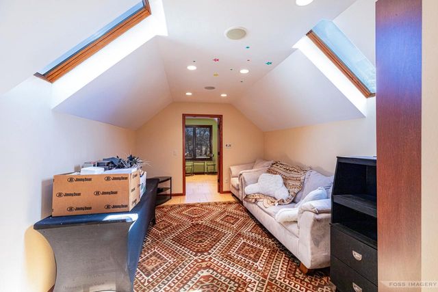 5728 Lake Edge Road, Mcfarland, WI 53558