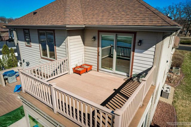 5728 Lake Edge Road, Mcfarland, WI 53558