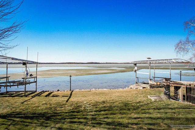 5728 Lake Edge Road, Mcfarland, WI 53558