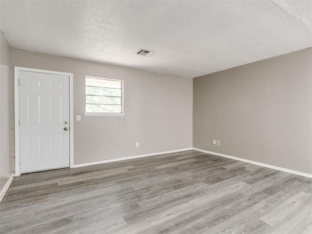 4825 S Fairmont Avenue, Oklahoma City, OK 73129