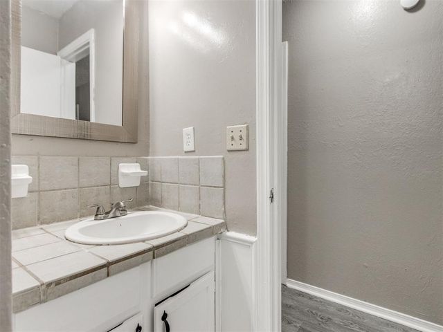 4825 S Fairmont Avenue, Oklahoma City, OK 73129