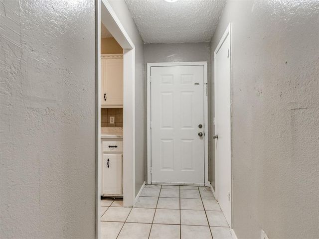 4825 S Fairmont Avenue, Oklahoma City, OK 73129