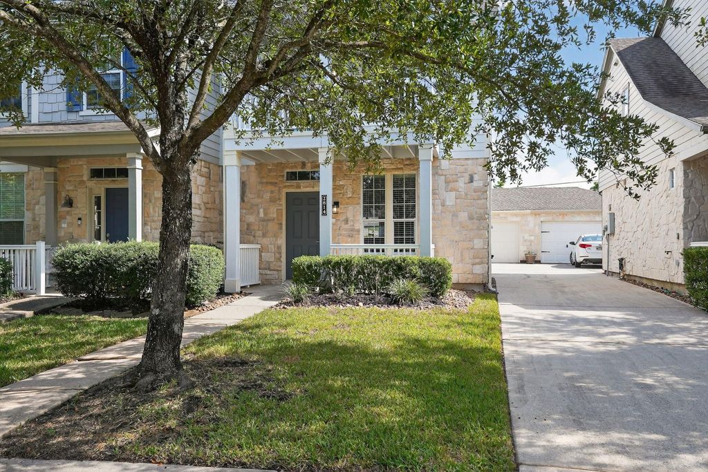 2814 Legends Crest Drive, Spring, TX 77386