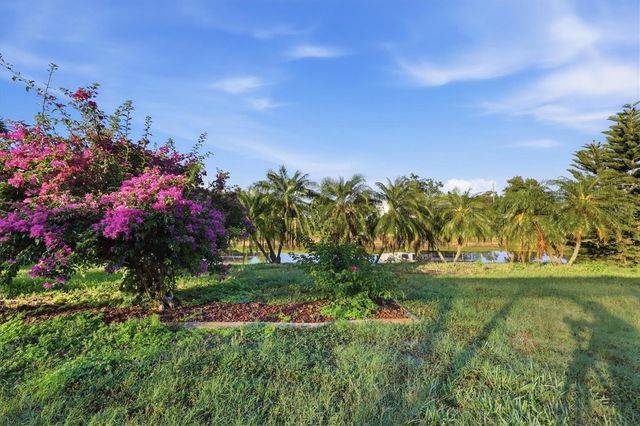 682 BOUNDARY BOULEVARD, Rotonda West, FL 33947