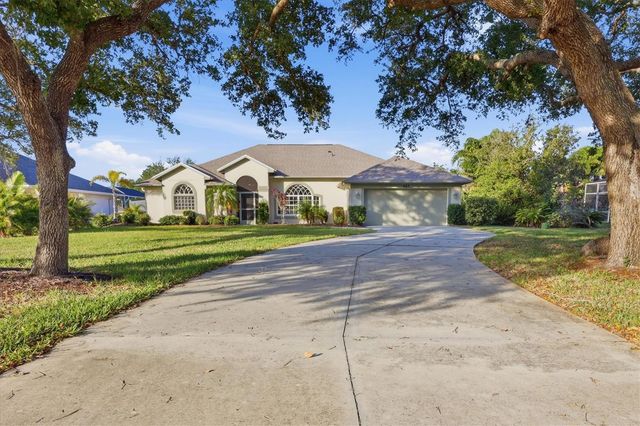 682 BOUNDARY BOULEVARD, Rotonda West, FL 33947
