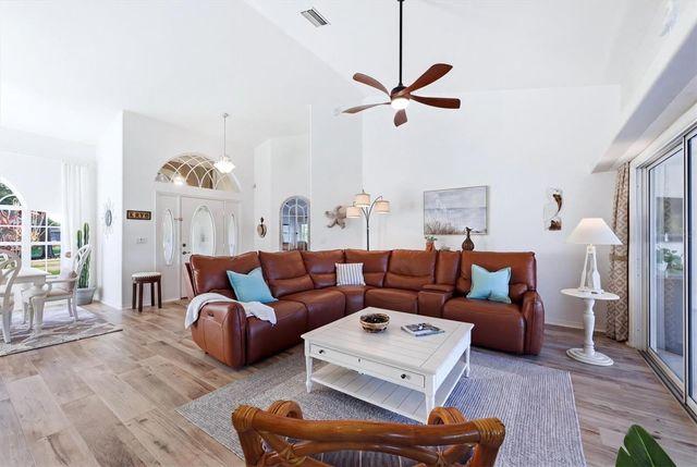 682 BOUNDARY BOULEVARD, Rotonda West, FL 33947