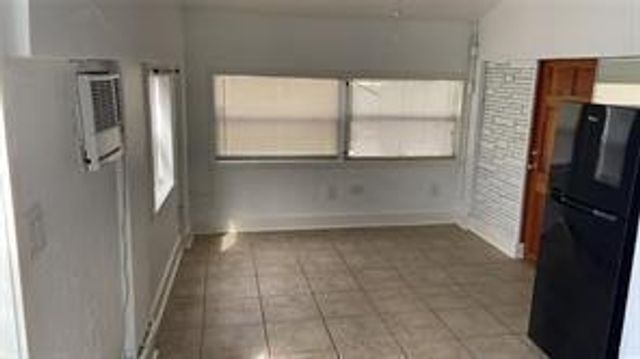 1824 ROOSEVELT Street 1, Hollywood, FL 33020
