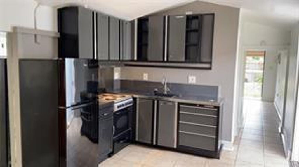 1824 ROOSEVELT Street 1, Hollywood, FL 33020