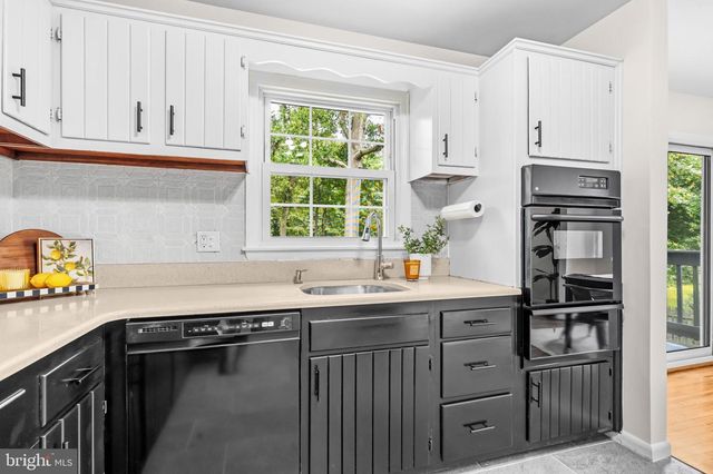 4214 ALCOTT ST, Alexandria, VA 22309
