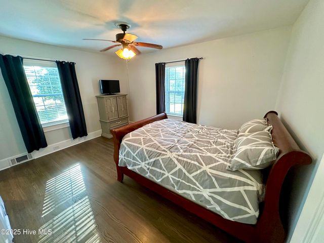 3348 N Pitt Street, Farmville, NC 27828