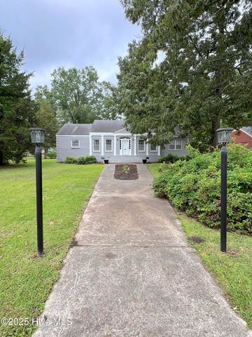 3348 N Pitt Street, Farmville, NC 27828