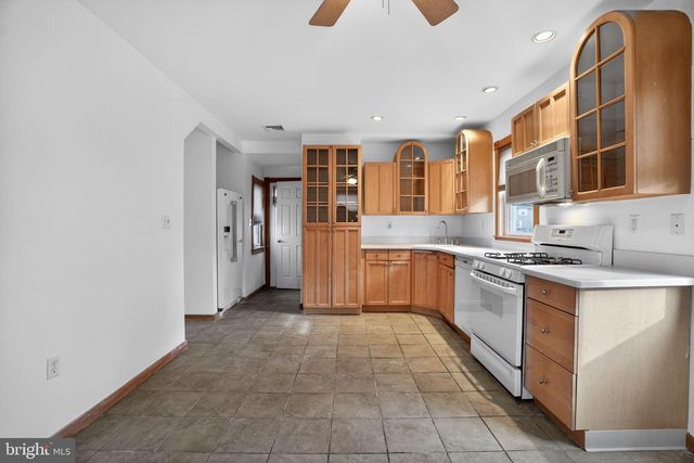 122 N WILSON AVE, Brooklawn, NJ 08030