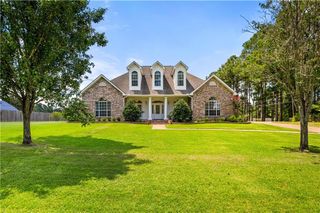 1806 SUSEK Drive, Pineville, LA 71360