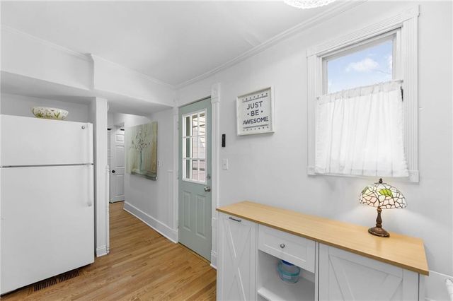 6 W 12th Street, Parkville, MO 64152